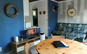 Au Repos De Zoe